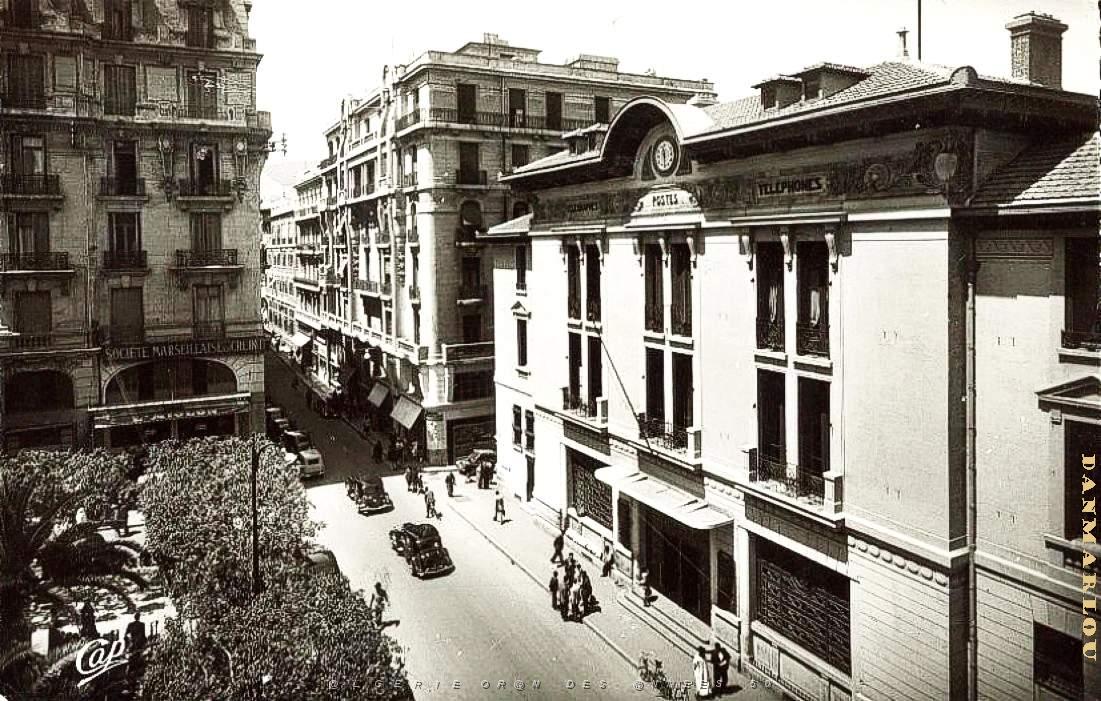 BG f- 012- La Poste.jpg
